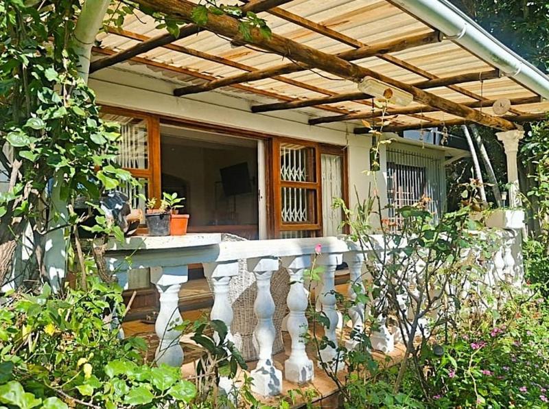 6 Bedroom Property for Sale in Uvongo KwaZulu-Natal