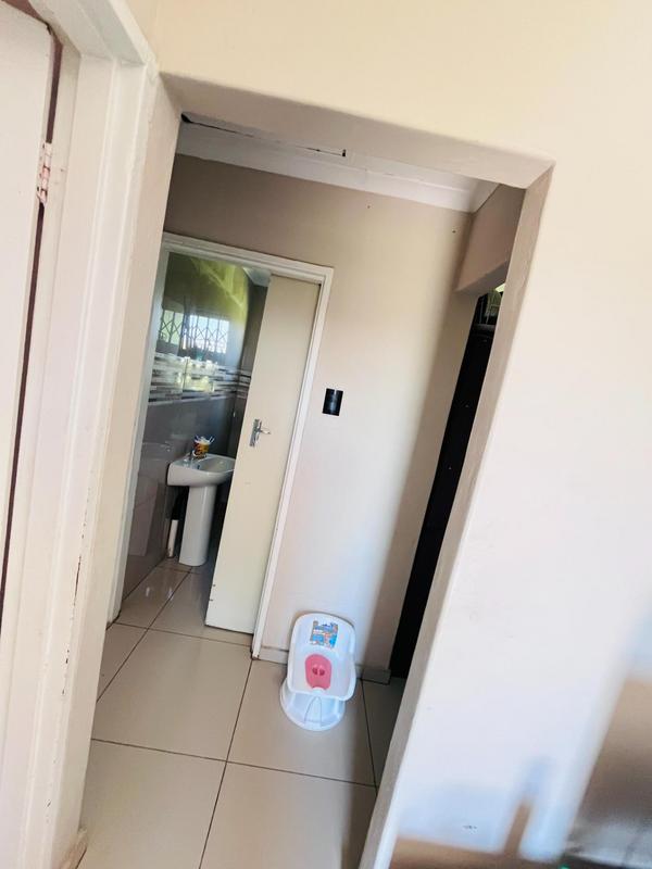 2 Bedroom Property for Sale in Esikhawini KwaZulu-Natal