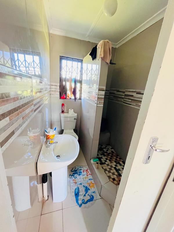 2 Bedroom Property for Sale in Esikhawini KwaZulu-Natal