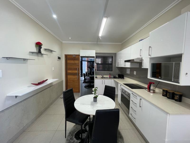 2 Bedroom Property for Sale in New Town Centre KwaZulu-Natal