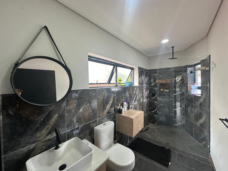 To Let 1 Bedroom Property for Rent in Essenwood KwaZulu-Natal