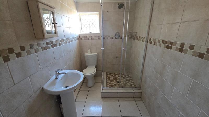 To Let 1 Bedroom Property for Rent in Woodhurst KwaZulu-Natal