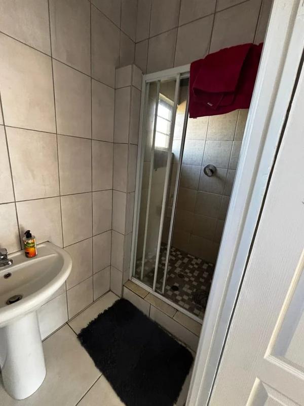 To Let 1 Bedroom Property for Rent in Umhlanga Rocks KwaZulu-Natal