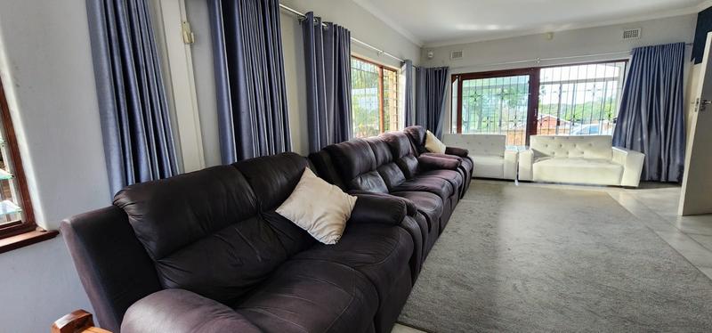 5 Bedroom Property for Sale in Widenham KwaZulu-Natal