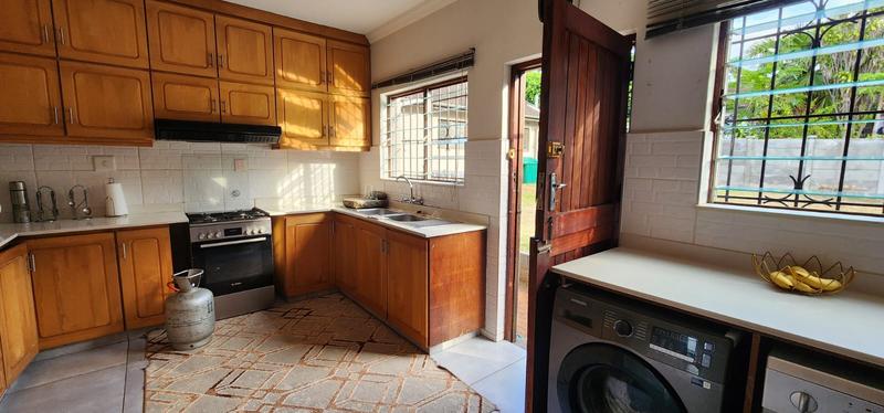 5 Bedroom Property for Sale in Widenham KwaZulu-Natal