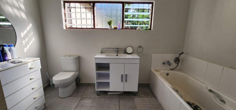 5 Bedroom Property for Sale in Widenham KwaZulu-Natal