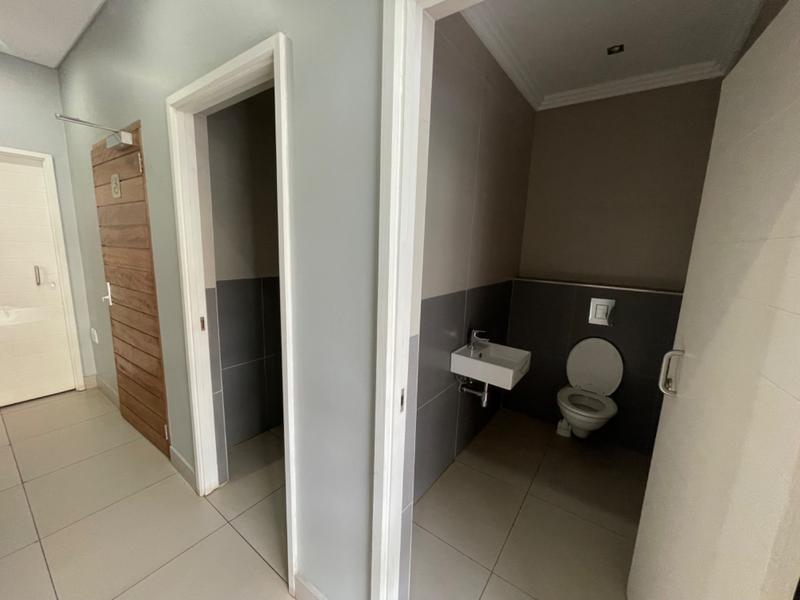 1 Bedroom Property for Sale in New Town Centre KwaZulu-Natal