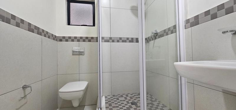 To Let 2 Bedroom Property for Rent in Umhlanga Ridge KwaZulu-Natal