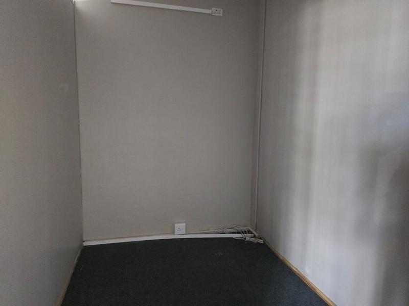 To Let commercial Property for Rent in Malvern KwaZulu-Natal