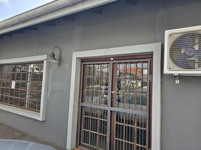 To Let commercial Property for Rent in Malvern KwaZulu-Natal