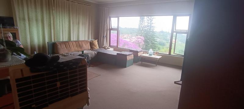 6 Bedroom Property for Sale in Margate KwaZulu-Natal