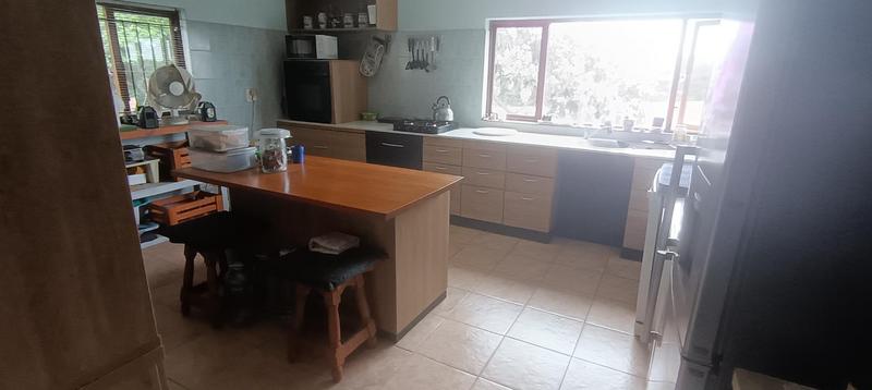 6 Bedroom Property for Sale in Margate KwaZulu-Natal