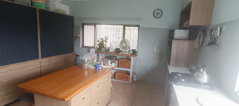 6 Bedroom Property for Sale in Margate KwaZulu-Natal