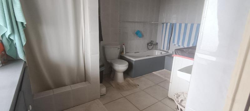 6 Bedroom Property for Sale in Margate KwaZulu-Natal