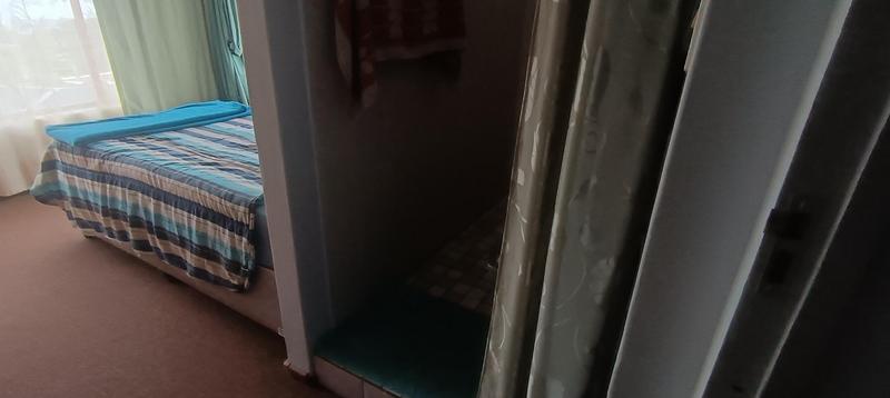 6 Bedroom Property for Sale in Margate KwaZulu-Natal