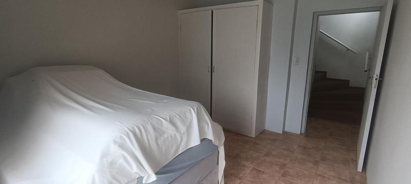 6 Bedroom Property for Sale in Margate KwaZulu-Natal