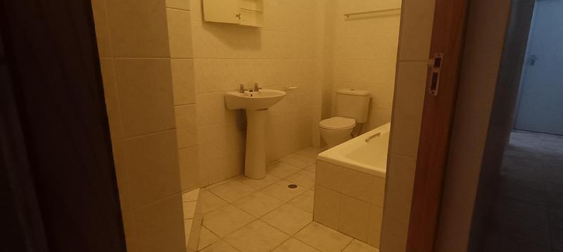 6 Bedroom Property for Sale in Margate KwaZulu-Natal