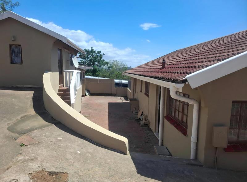 7 Bedroom Property for Sale in Clare Estate KwaZulu-Natal