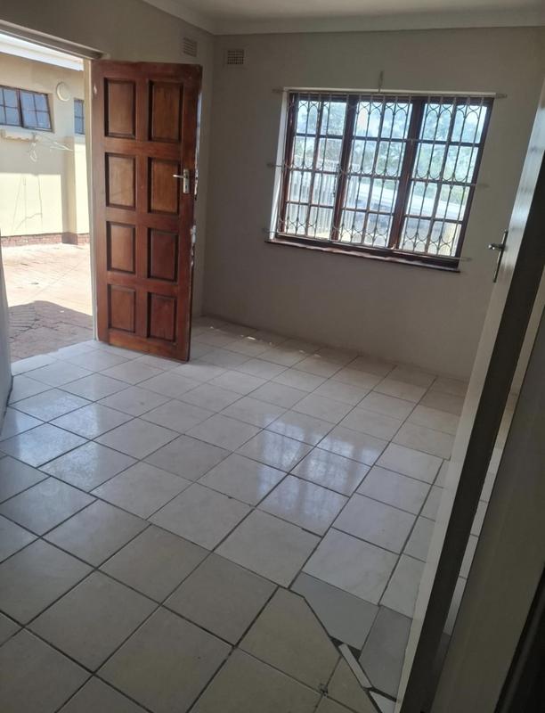 7 Bedroom Property for Sale in Clare Estate KwaZulu-Natal