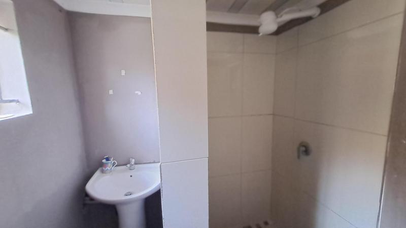1 Bedroom Property for Sale in Umlazi KwaZulu-Natal