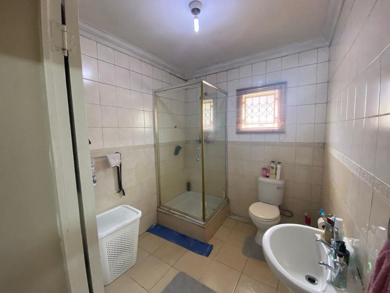 6 Bedroom Property for Sale in Caneside KwaZulu-Natal