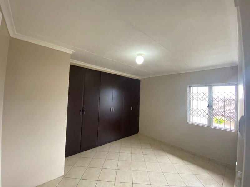 6 Bedroom Property for Sale in Caneside KwaZulu-Natal