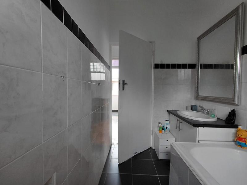 To Let 1 Bedroom Property for Rent in Morningside KwaZulu-Natal