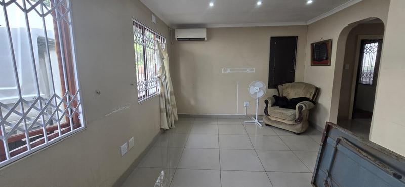 To Let 3 Bedroom Property for Rent in Overport KwaZulu-Natal