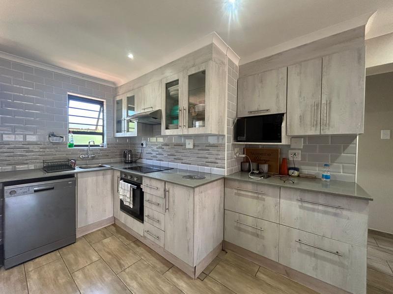 3 Bedroom Property for Sale in Uvongo KwaZulu-Natal