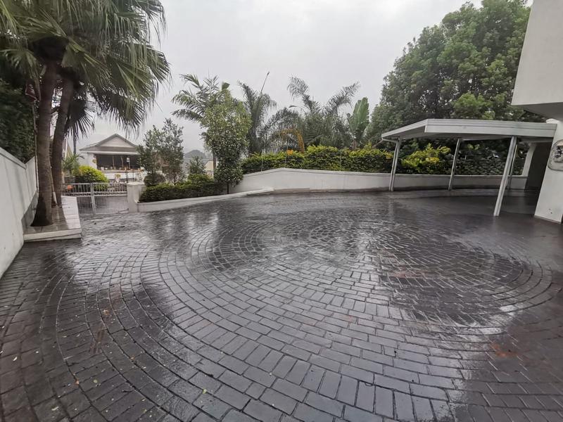 To Let 4 Bedroom Property for Rent in Reservoir Hills KwaZulu-Natal