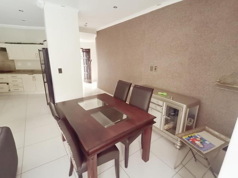 To Let 4 Bedroom Property for Rent in Reservoir Hills KwaZulu-Natal