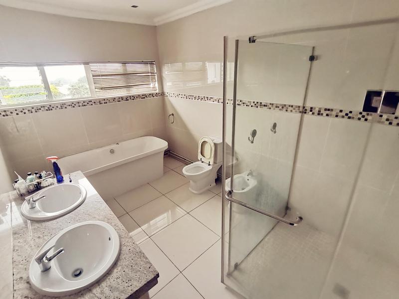 To Let 4 Bedroom Property for Rent in Reservoir Hills KwaZulu-Natal