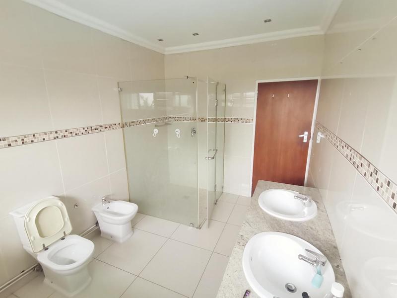 To Let 4 Bedroom Property for Rent in Reservoir Hills KwaZulu-Natal