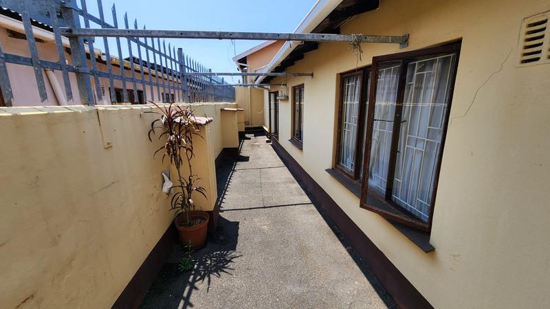 4 Bedroom Property for Sale in Bonela KwaZulu-Natal