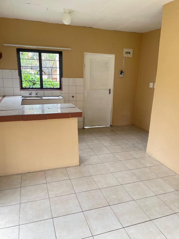 1 Bedroom Property for Sale in Montclair KwaZulu-Natal