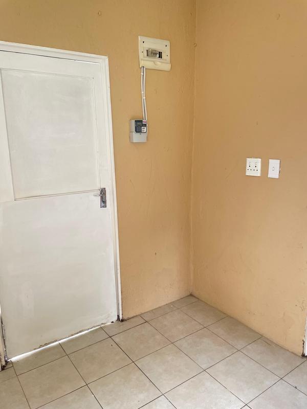 1 Bedroom Property for Sale in Montclair KwaZulu-Natal