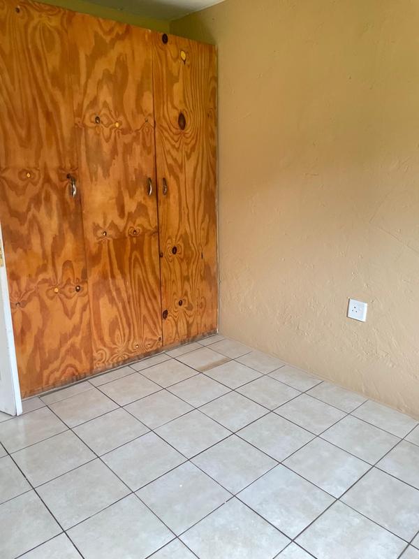 1 Bedroom Property for Sale in Montclair KwaZulu-Natal