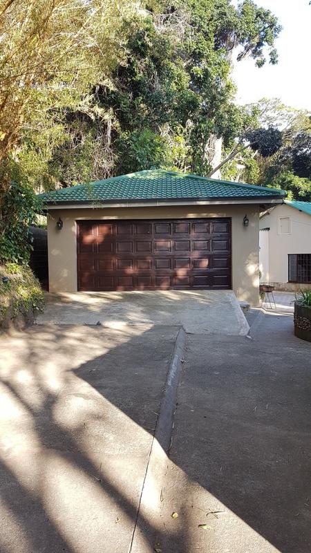 To Let 3 Bedroom Property for Rent in Umtentweni KwaZulu-Natal