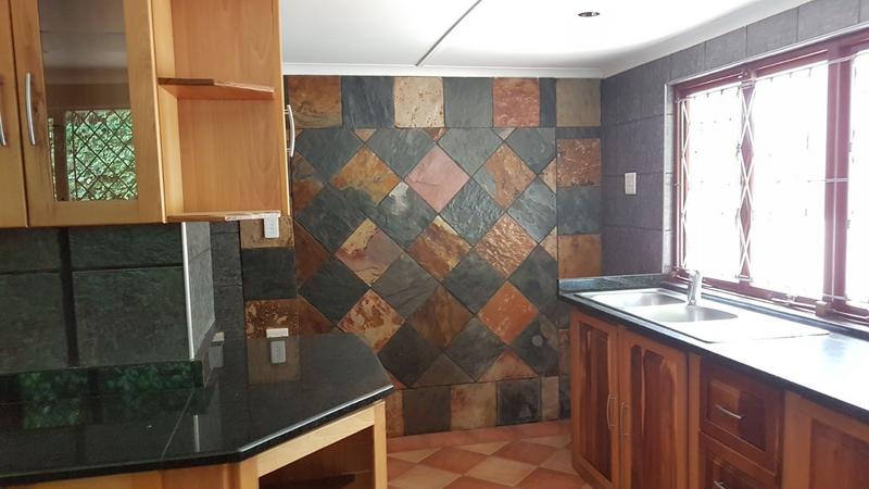 To Let 3 Bedroom Property for Rent in Umtentweni KwaZulu-Natal
