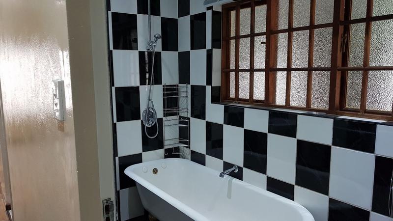 To Let 3 Bedroom Property for Rent in Umtentweni KwaZulu-Natal