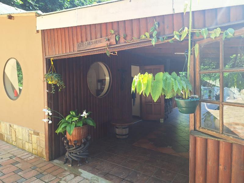 To Let 3 Bedroom Property for Rent in Umtentweni KwaZulu-Natal