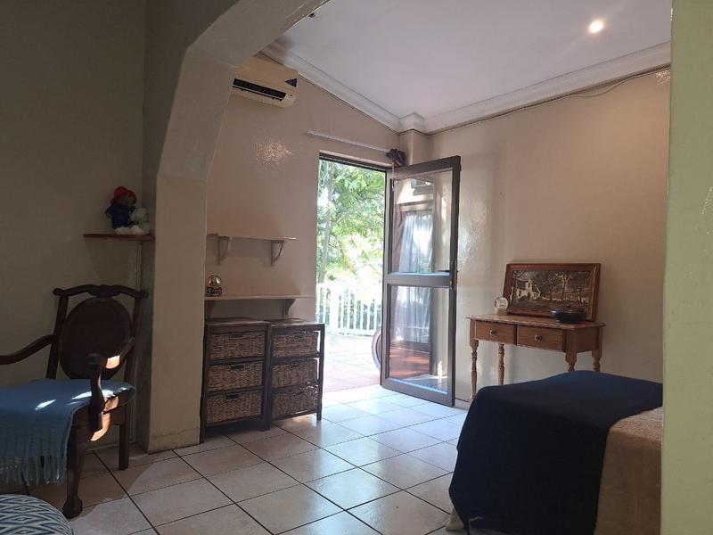 To Let 3 Bedroom Property for Rent in Umtentweni KwaZulu-Natal
