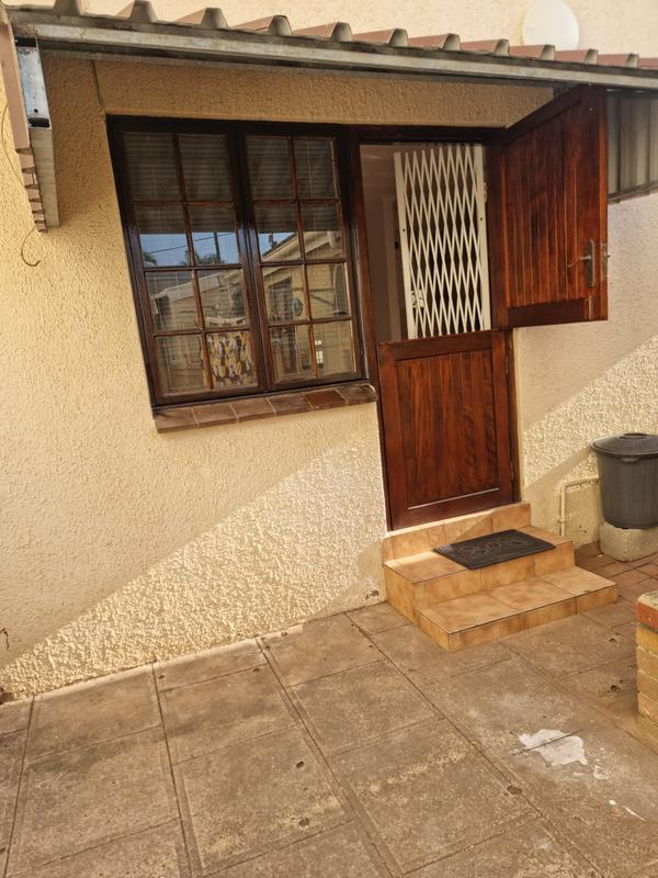 1 Bedroom Property for Sale in Durban North KwaZulu-Natal