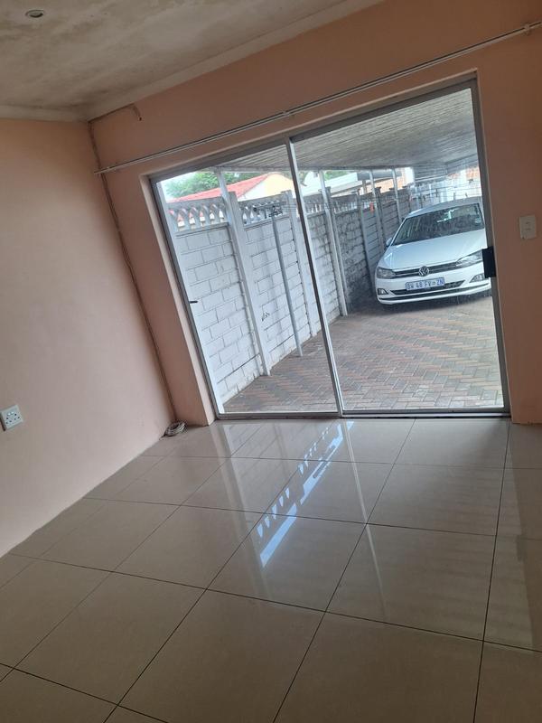 To Let 2 Bedroom Property for Rent in Merebank KwaZulu-Natal