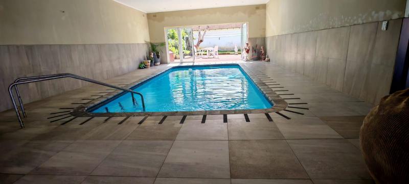 5 Bedroom Property for Sale in Manaba Beach KwaZulu-Natal