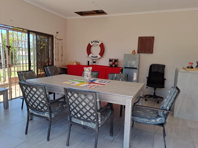 5 Bedroom Property for Sale in Manaba Beach KwaZulu-Natal