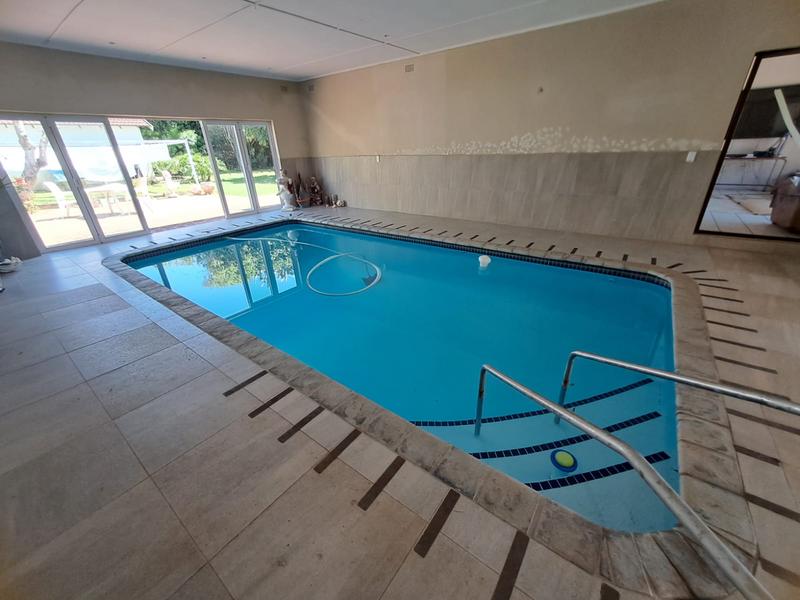 5 Bedroom Property for Sale in Manaba Beach KwaZulu-Natal