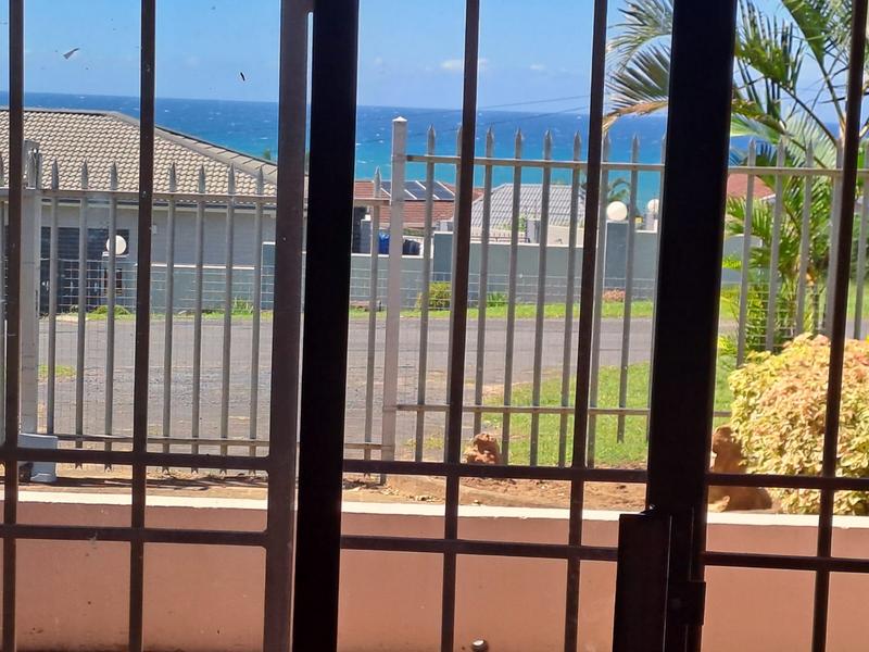 5 Bedroom Property for Sale in Manaba Beach KwaZulu-Natal
