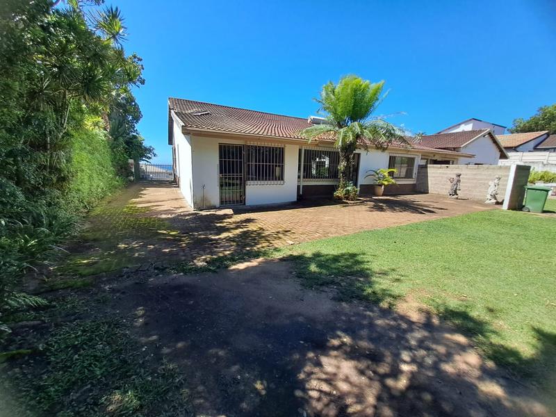 5 Bedroom Property for Sale in Manaba Beach KwaZulu-Natal