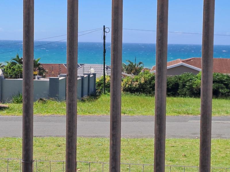 5 Bedroom Property for Sale in Manaba Beach KwaZulu-Natal